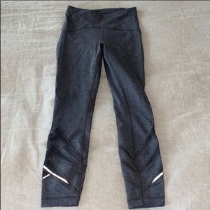 Lululemon legging like new! Grey size 4